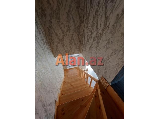 2 mərtəbə   3 otaq  h/evi  satışda