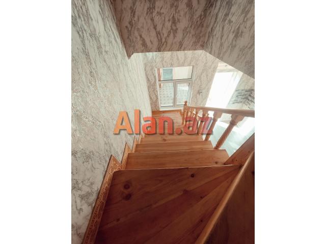 2 mərtəbə   3 otaq  h/evi  satışda