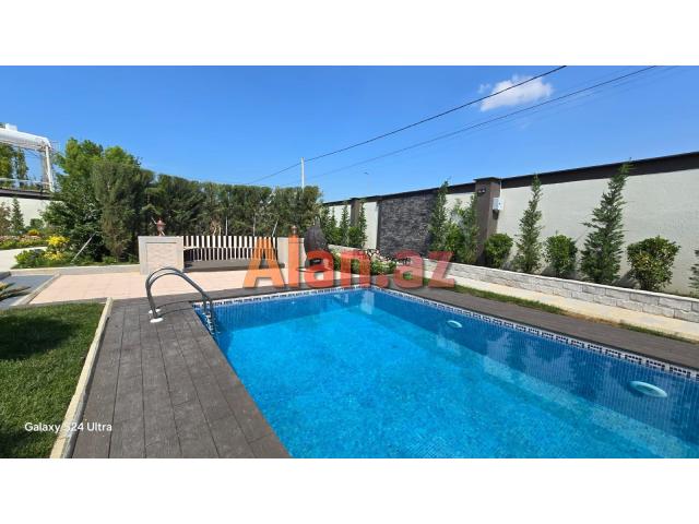 Mərdəkanda villa satılır