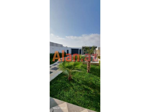 Şüvəlanda bağ evi satılır