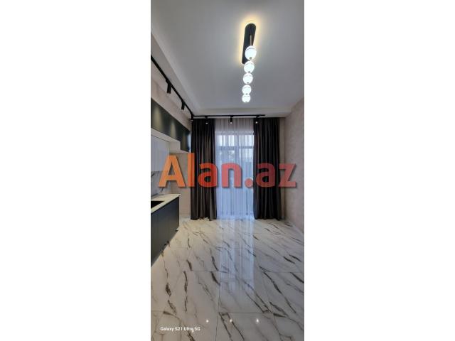 Şüvəlanda bağ evi satılır