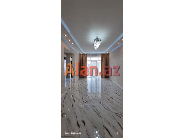 Şüvəlanda bağ evi satılır