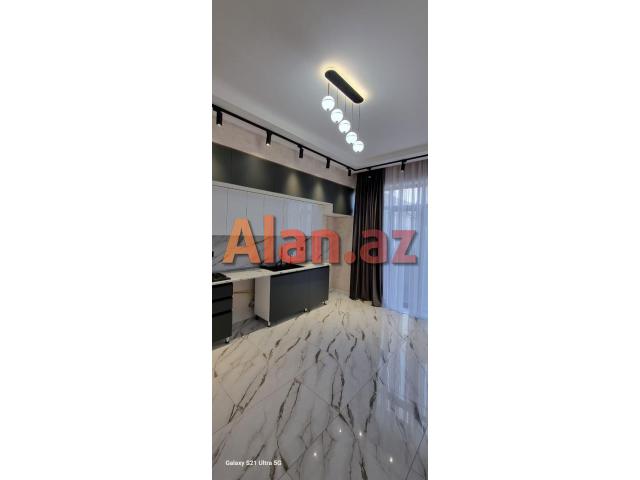 Şüvəlanda bağ evi satılır