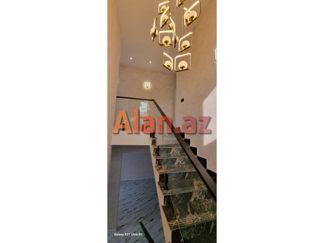 Şüvəlanda bağ evi satılır