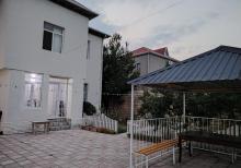 Pirşağıda həyət evi satılır