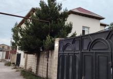 Pirşağıda həyət evi satılır