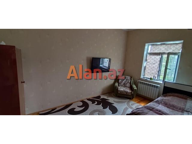 Pirşağıda həyət evi satılır