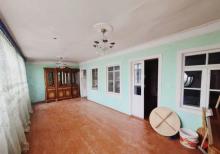 Buzovnada həyət evi satılır