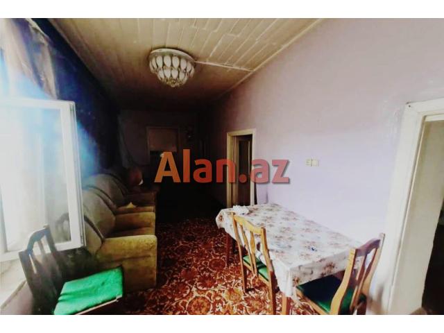 Buzovnada həyət evi satılır