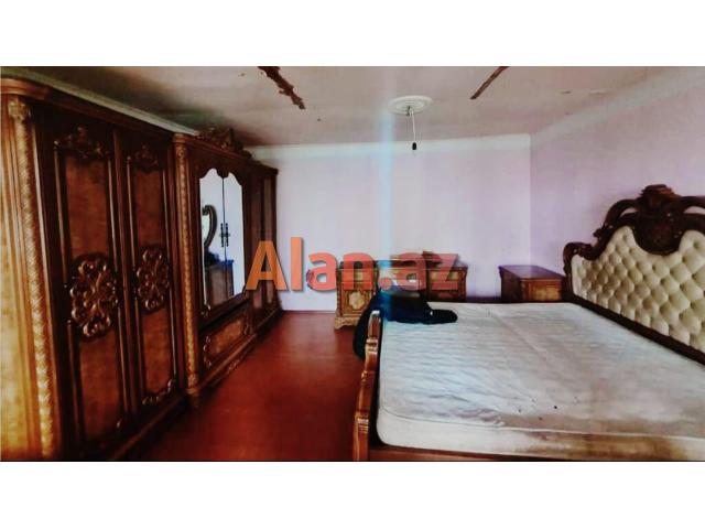 Buzovnada həyət evi satılır