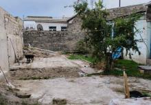 Buzovnada həyət evi satılır