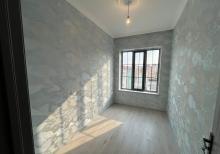 2 mərtəbə  4_otaqlı  satılır