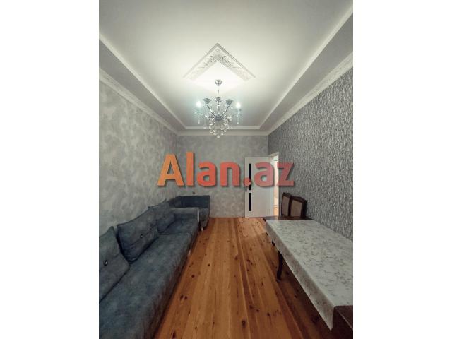 3 _ otaq lı  həyət  evi  satılır