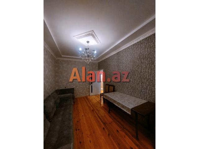 3 _ otaq lı  həyət  evi  satılır