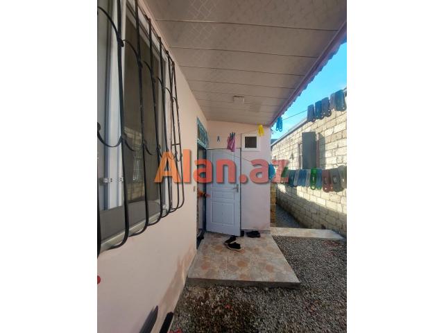 2 otaqlı  həyət  evi  satışda