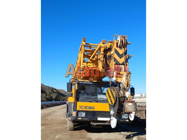 50 Tonluq kran satılır