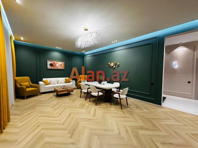 Mərdəkanda villa satılır