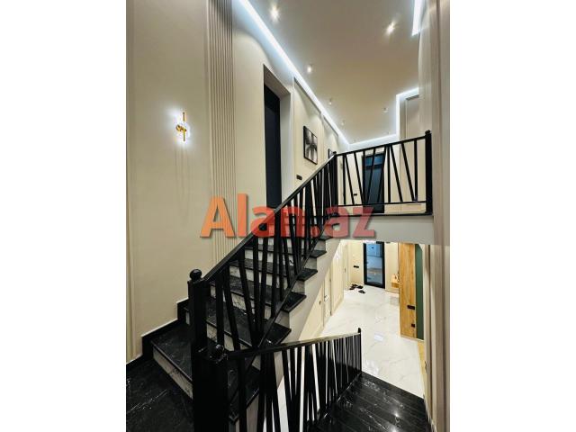 Mərdəkanda villa satılır