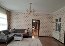 Albalıda həyət evi satılır