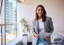 Ofis menecer tələb olunur