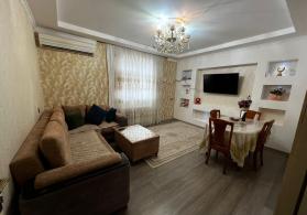 Saray,Qardaşlar markerin yanında təcili ev satılır