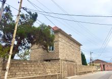 Buzovnada həyət evi satılır
