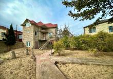 Buzovnada həyət evi satılır