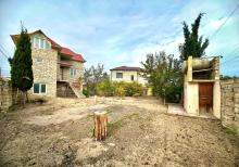 Buzovnada həyət evi satılır