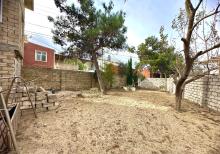 Buzovnada həyət evi satılır