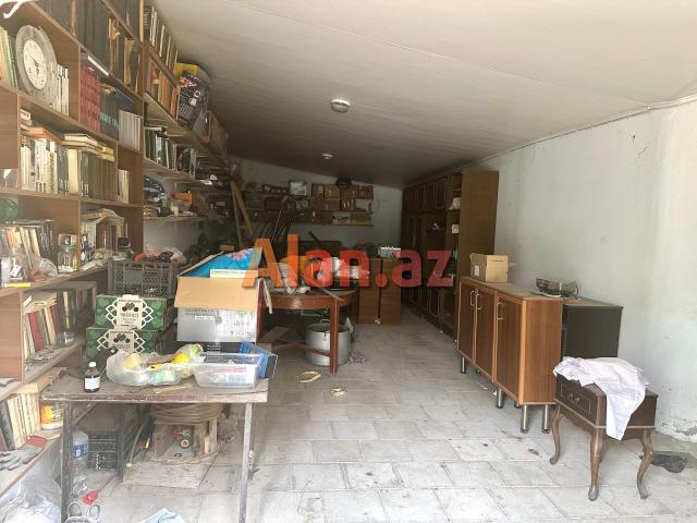 Buzovnada həyət evi satılır