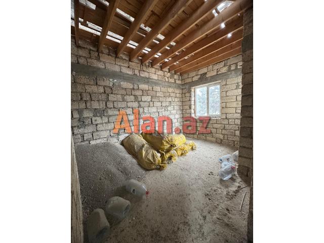 Buzovnada həyət evi satılır