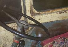 Tecili traktir satilir endirimde olacaq