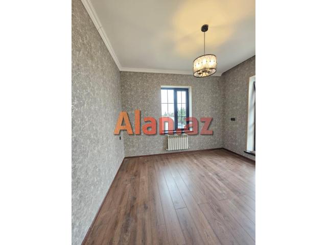 Şüvəlanda bağ evi satılır