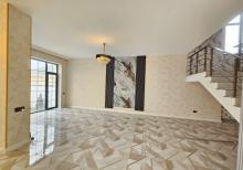 Şüvəlanda bağ evi satılır