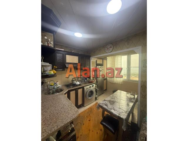 Xətai rayonu General Şıxlinski küçəsi