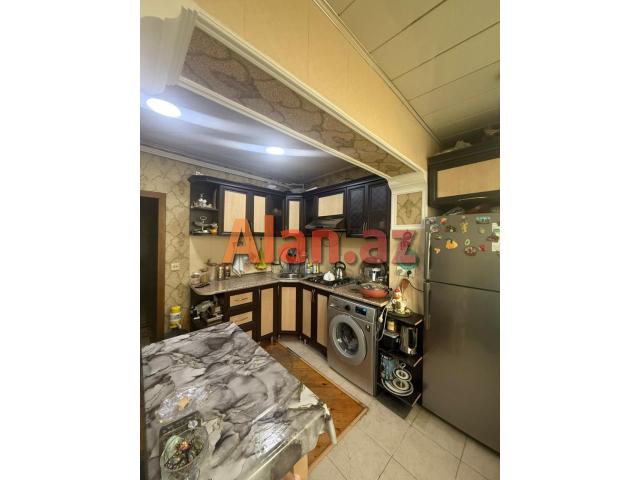 Xətai rayonu General Şıxlinski küçəsi