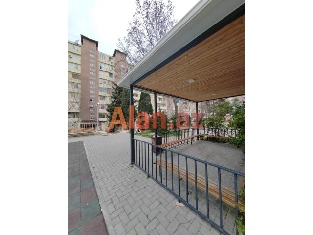 Xətai rayonu General Şıxlinski küçəsi