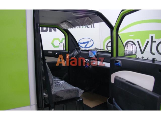 Yük qolf kar Elektrikli Panel furqon IONA XS (ikiyerli)