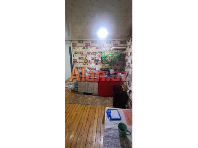 Sabunçu Qəsəbəsi 6 Otaqlı 200+ kv Həyət Evi