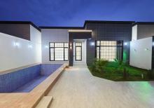 Mərdəkanda  bağ evi satılır