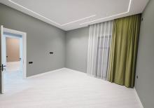 Mərdəkanda  bağ evi satılır