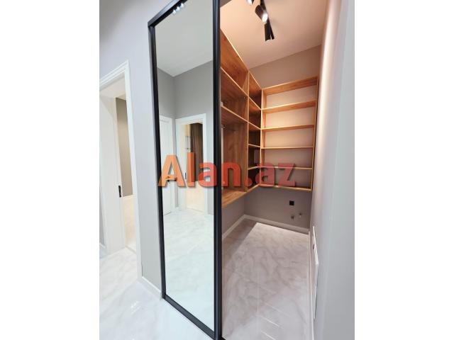 Mərdəkanda bağ evi satılır