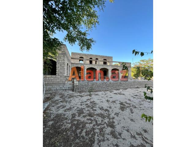 Mərdəkanda 24 sot torpaq sahəsi satılır