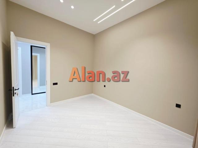 Mərdəkanda bağ evi satılır