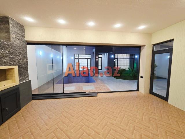 Mərdəkanda bağ evi satılır