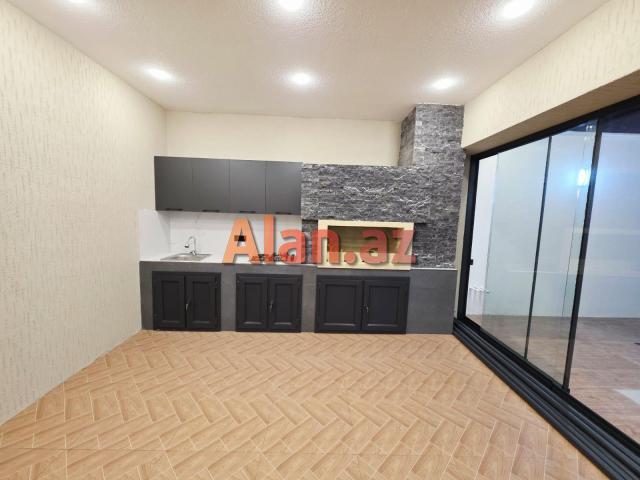 Mərdəkanda bağ evi satılır