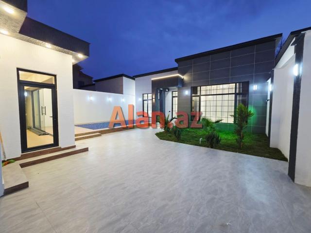 Mərdəkanda bağ evi satılır