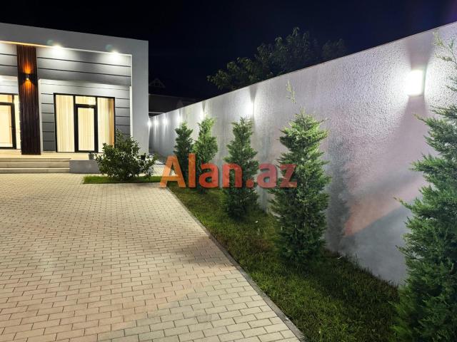 Şüvəlanda bağ evi satılır