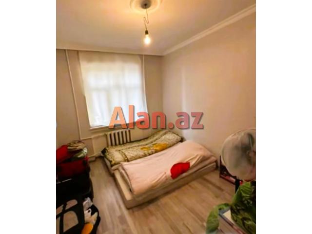 Yeni Günəşli, D massivində qanuni 2 otaqlı, əla qiymətə mənzil