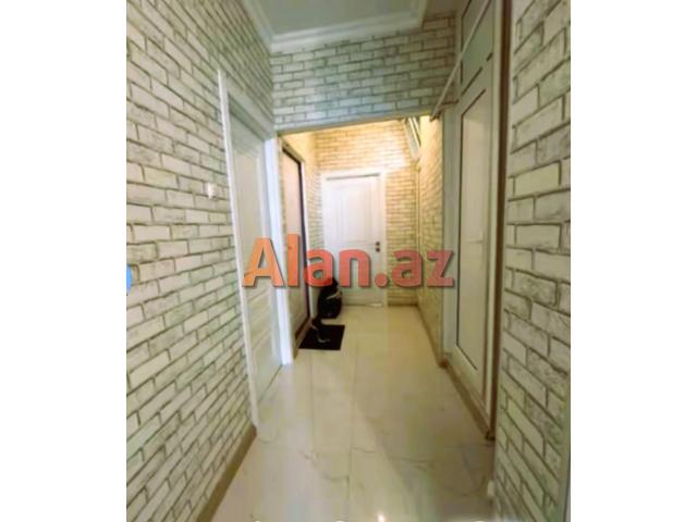 Yeni Günəşli, D massivində qanuni 2 otaqlı, əla qiymətə mənzil